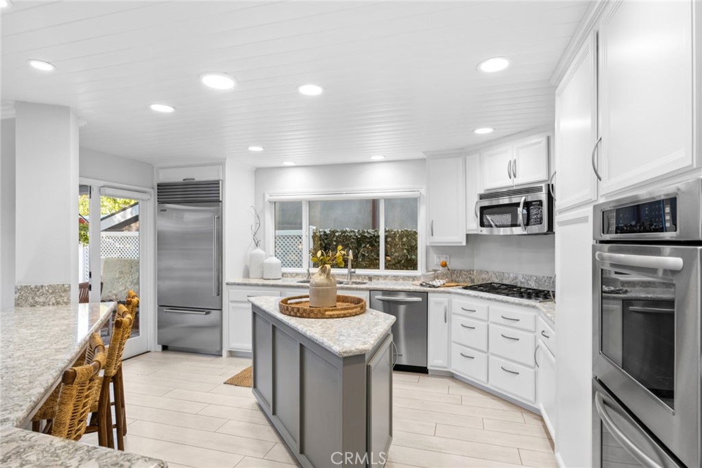 2117 Miramar Drive