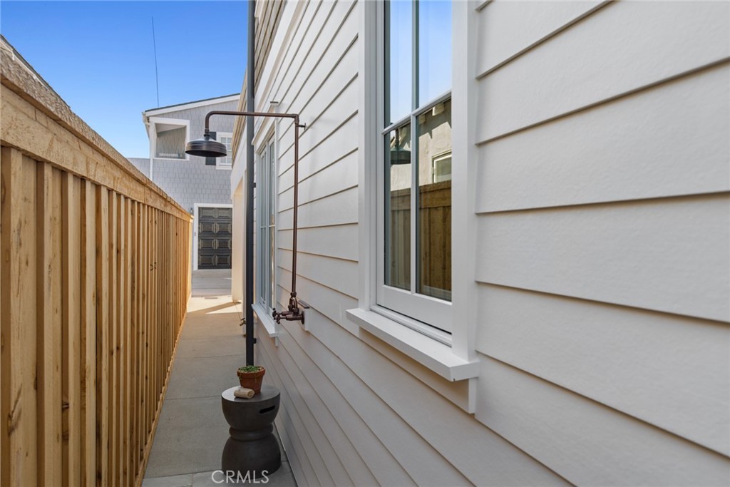1517 Miramar Drive