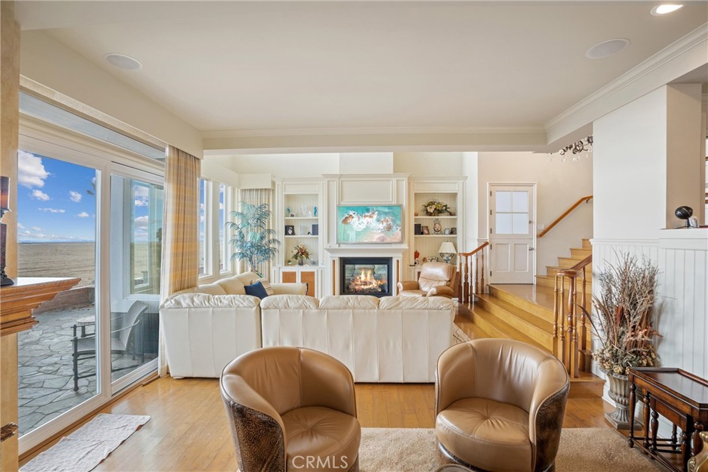 1008 W Oceanfront