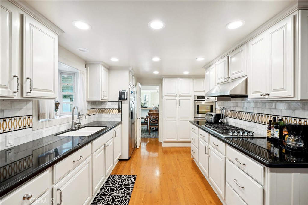 1008 W Oceanfront