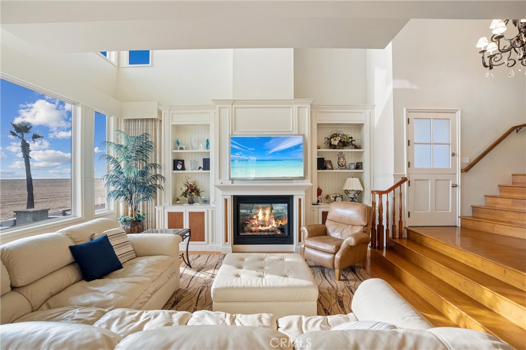 1008 W Oceanfront