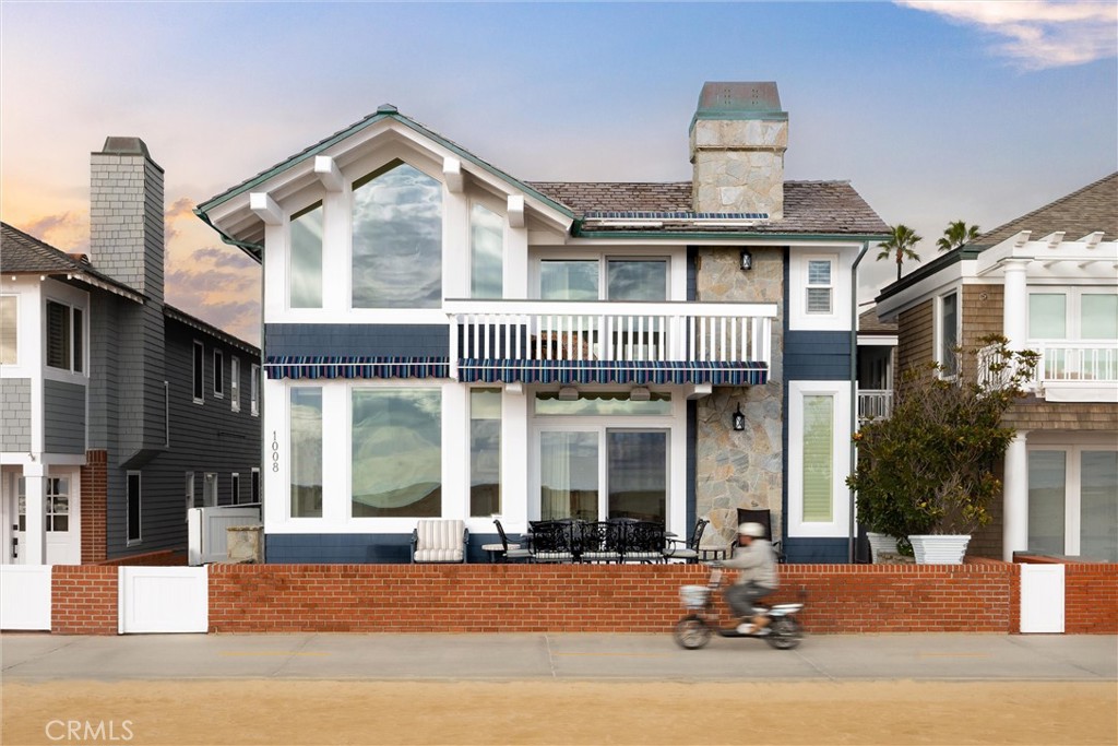 1008 W Oceanfront