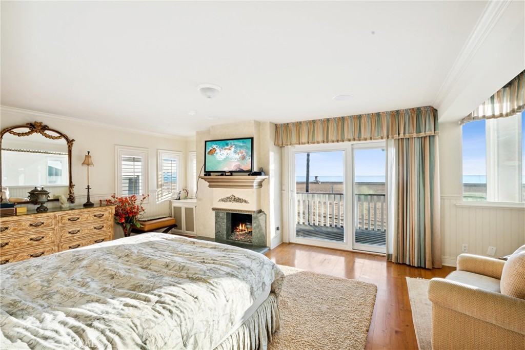 1008 W Oceanfront