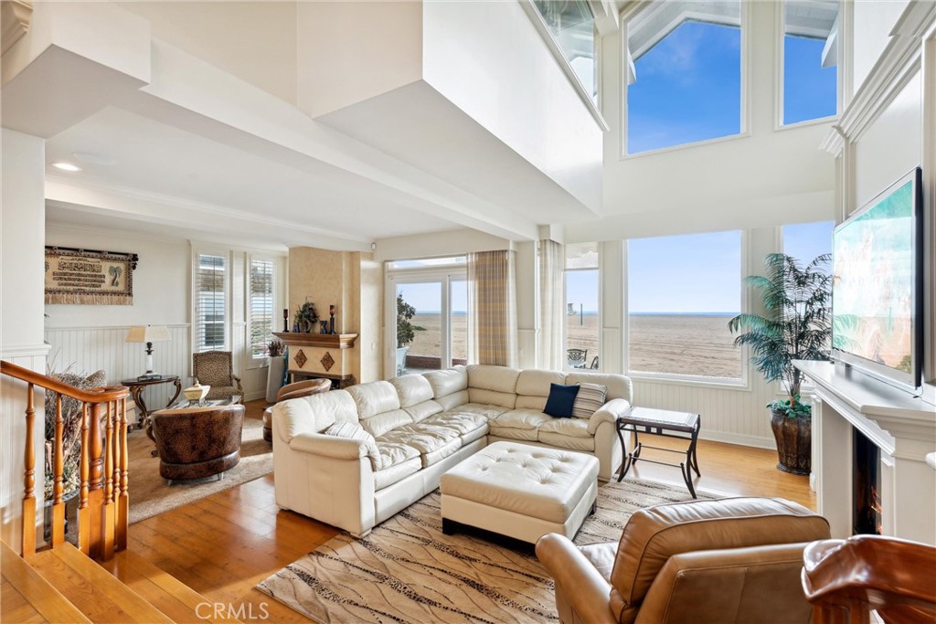 1008 W Oceanfront