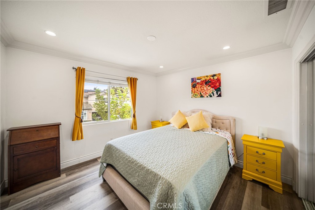 18 Radiance Lane