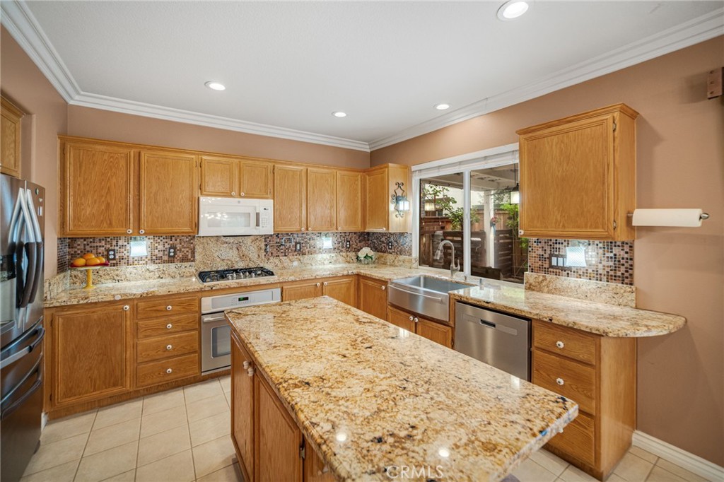 18 Radiance Lane