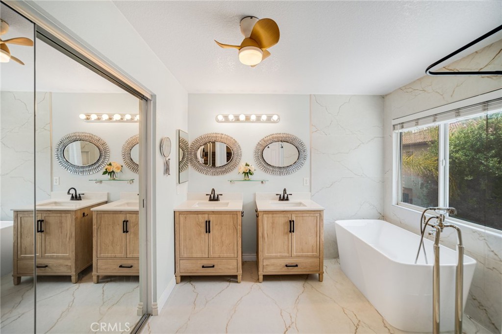 18 Radiance Lane