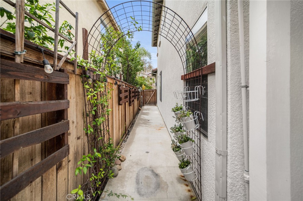 18 Radiance Lane