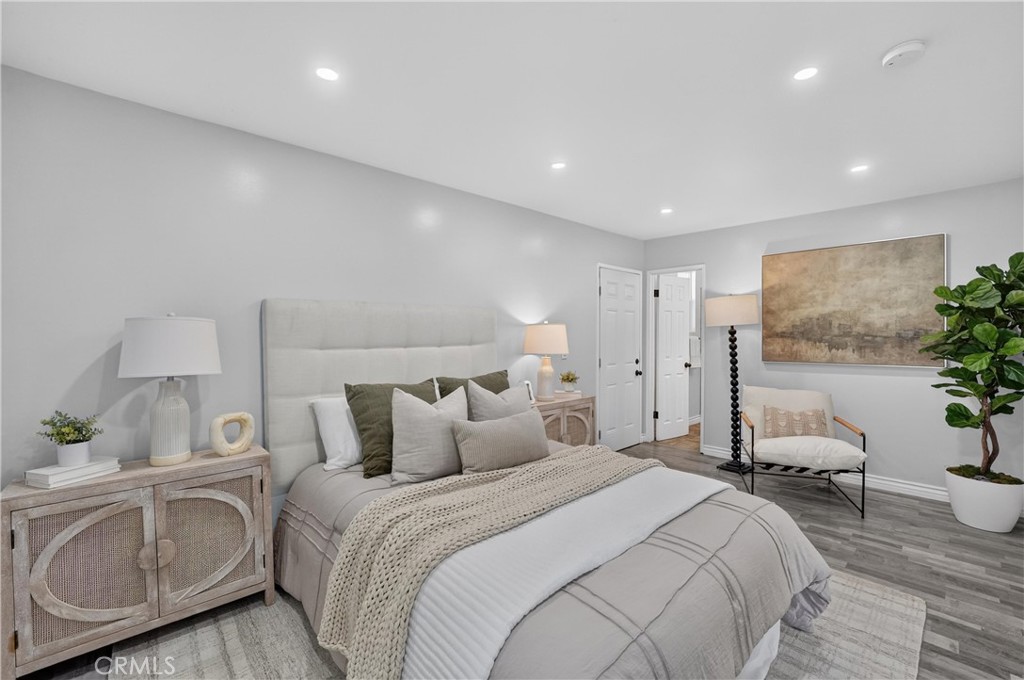 843 W Francis