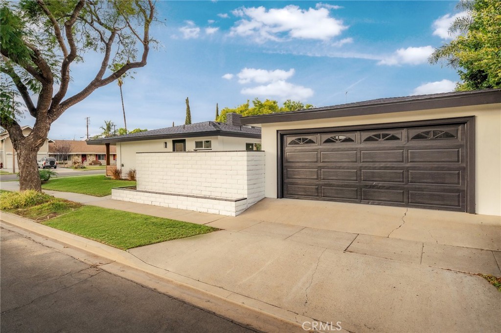 13692 Rosalind Drive