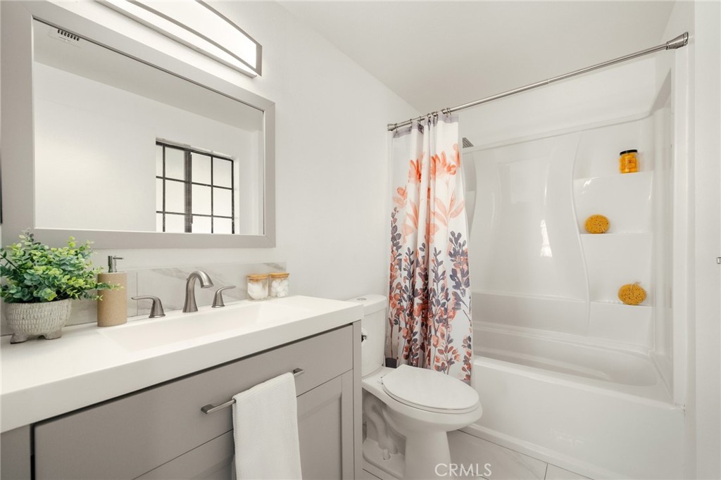 6636 Orange Avenue Unit: 101