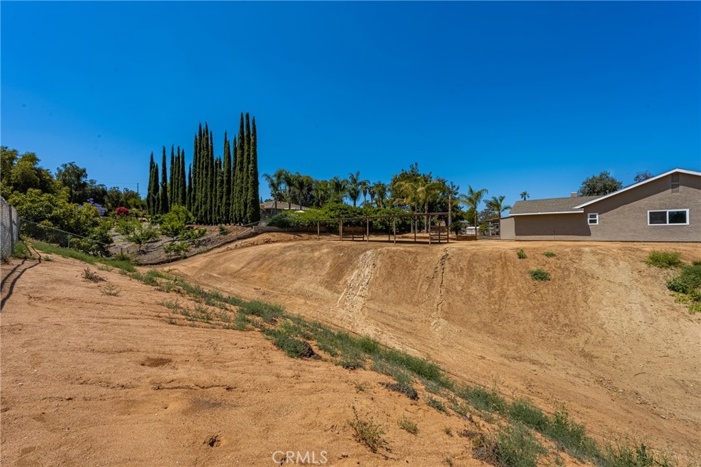 16481 Valle Vista Way