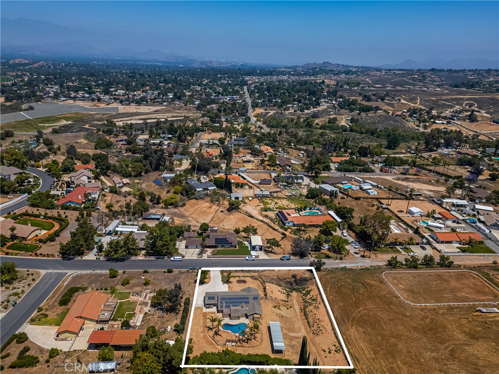 16481 Valle Vista Way