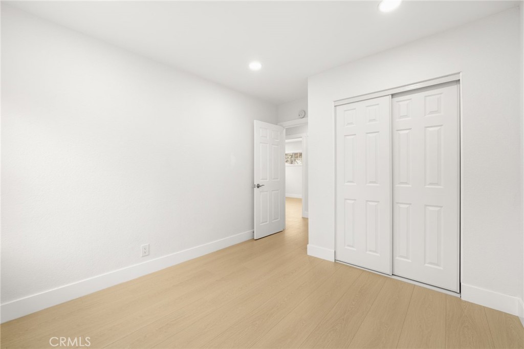 2529 W Glenhaven Avenue