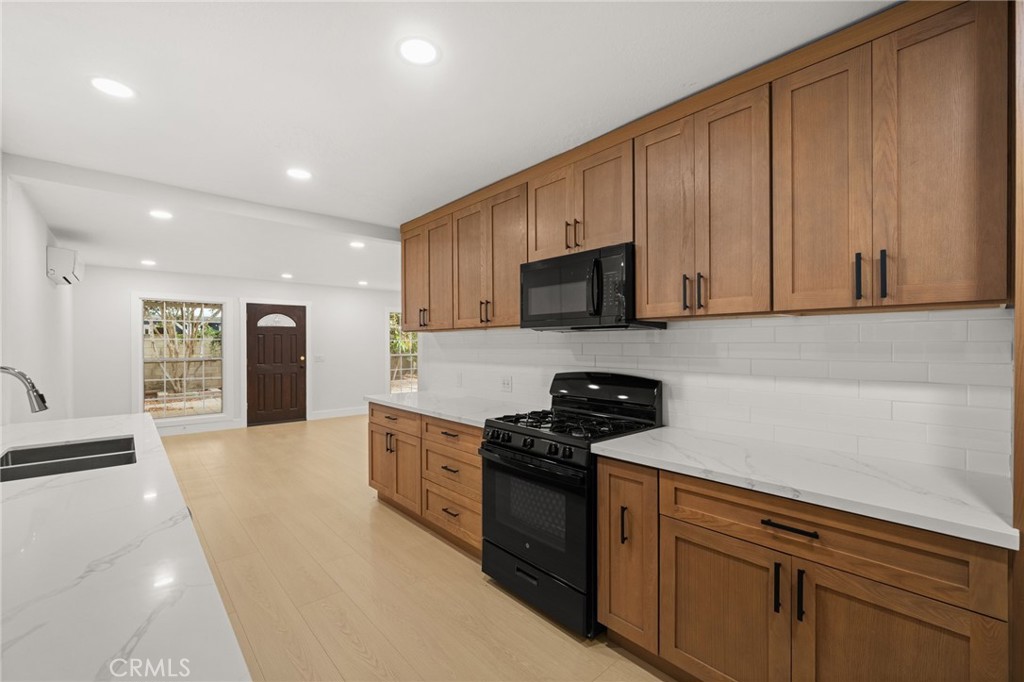 2529 W Glenhaven Avenue