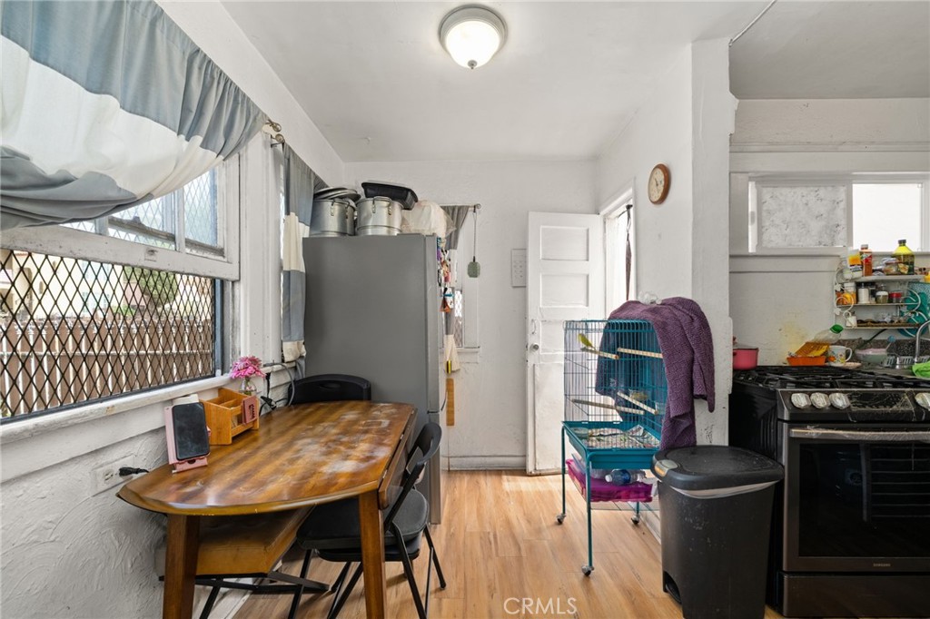 1216 S Mullen Avenue