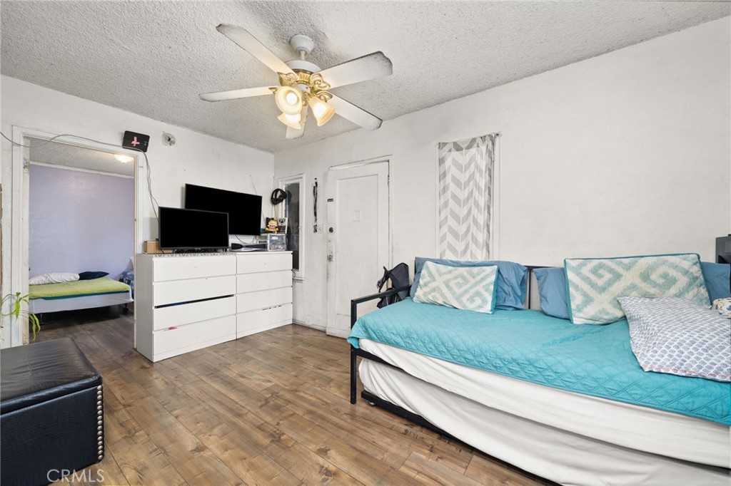 1216 S Mullen Avenue