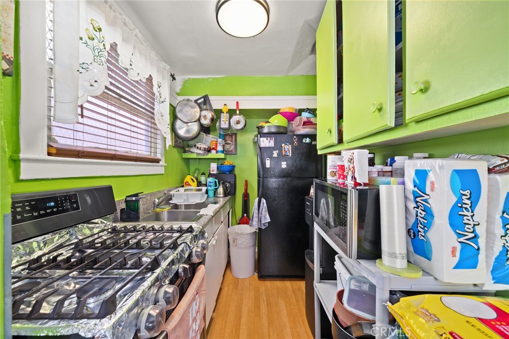 1216 S Mullen Avenue