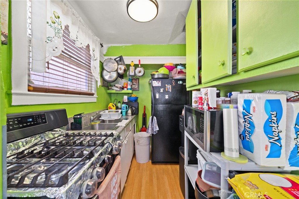 1216 S Mullen Avenue