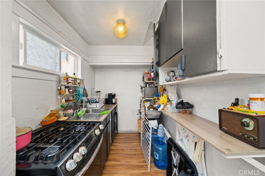 1216 S Mullen Avenue