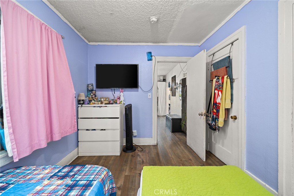 1216 S Mullen Avenue