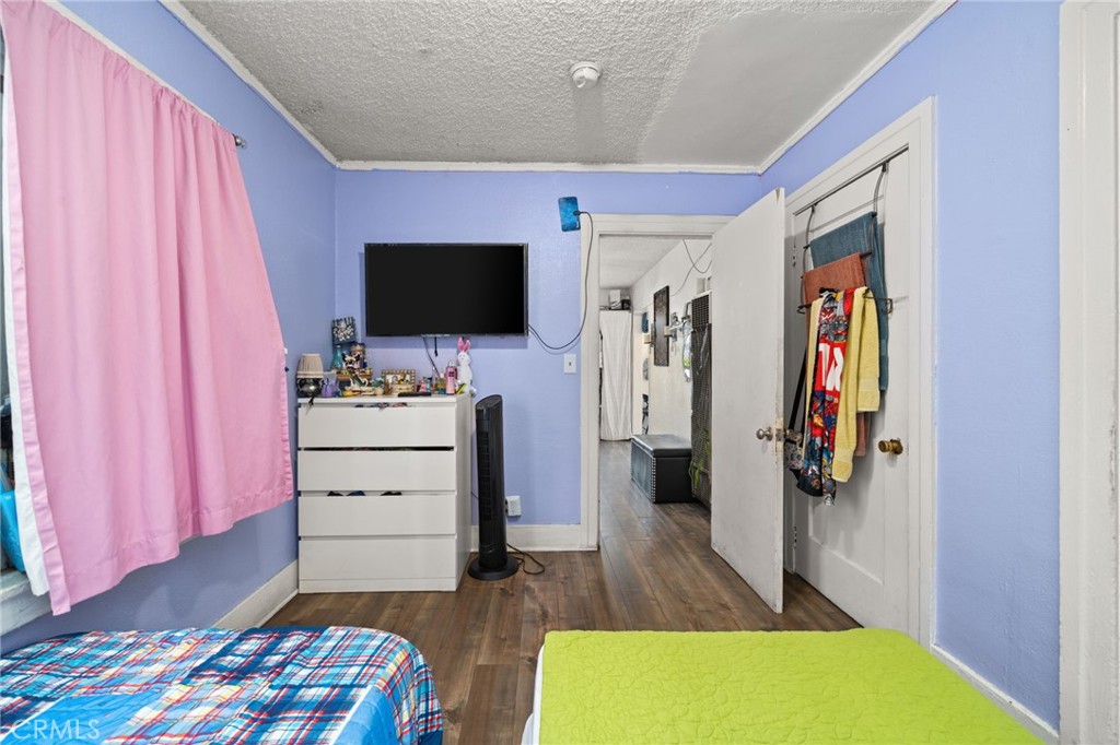 1216 S Mullen Avenue