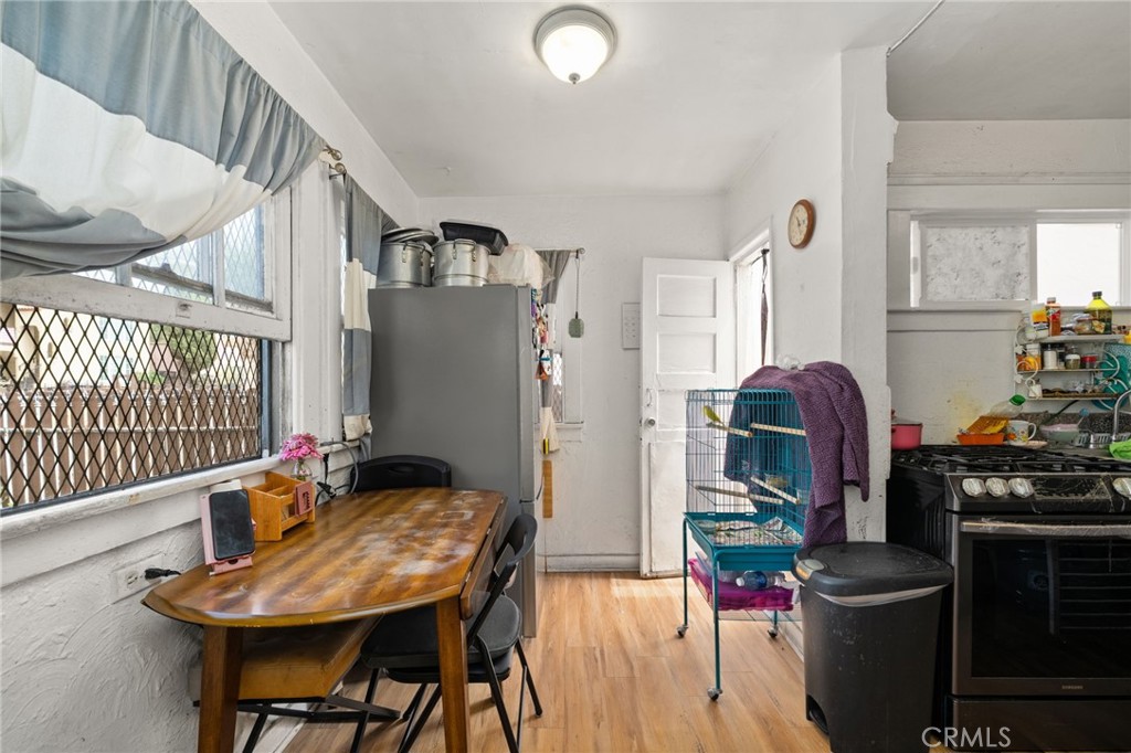 1216 S Mullen Avenue