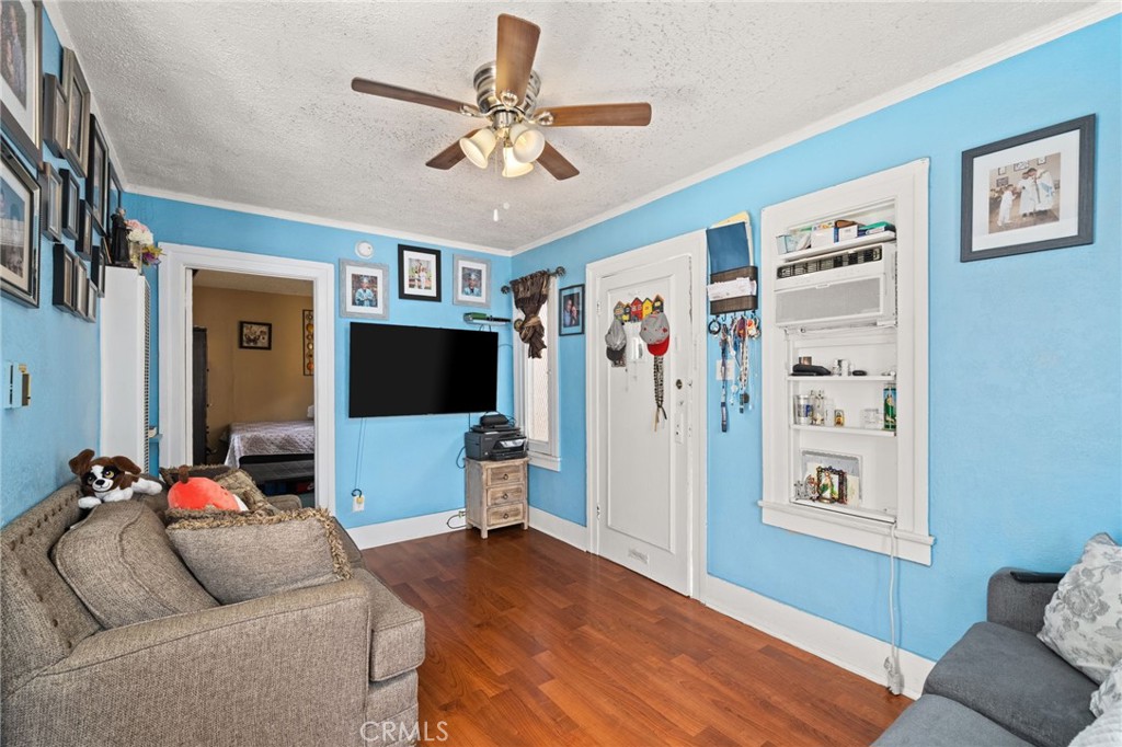 1216 S Mullen Avenue