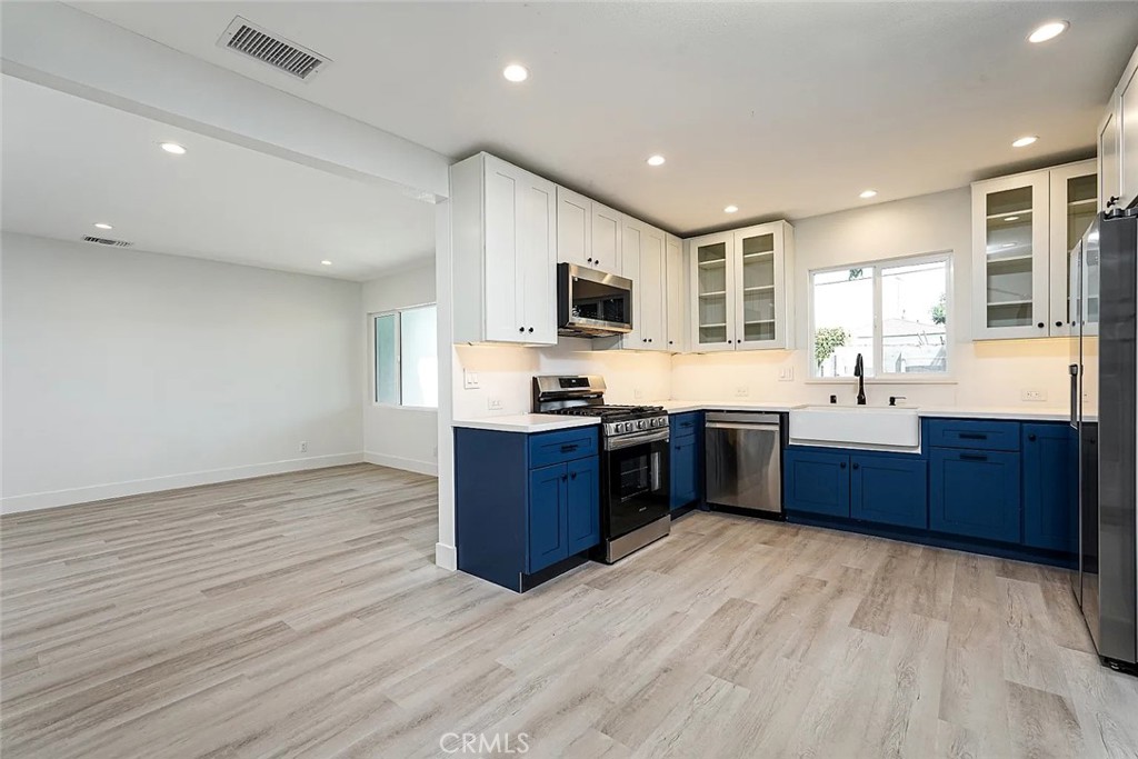 8558 Alameda Street