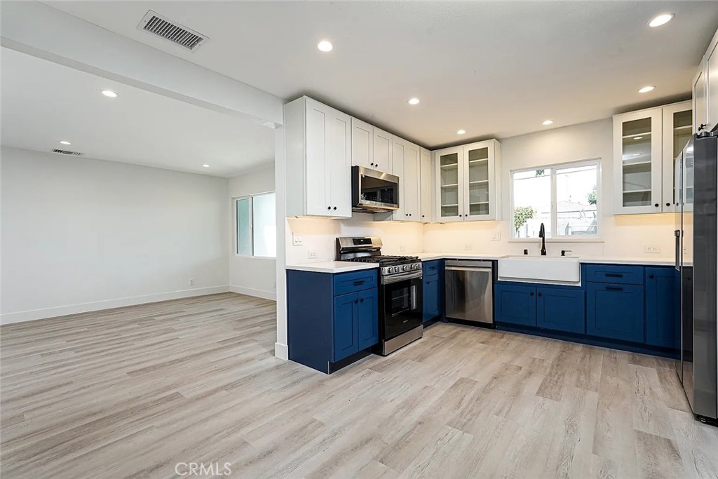 8558 Alameda Street