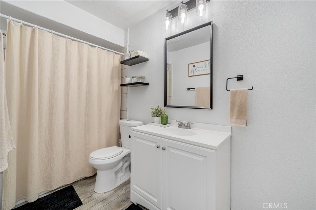 1101 W Macarthur Boulevard 197