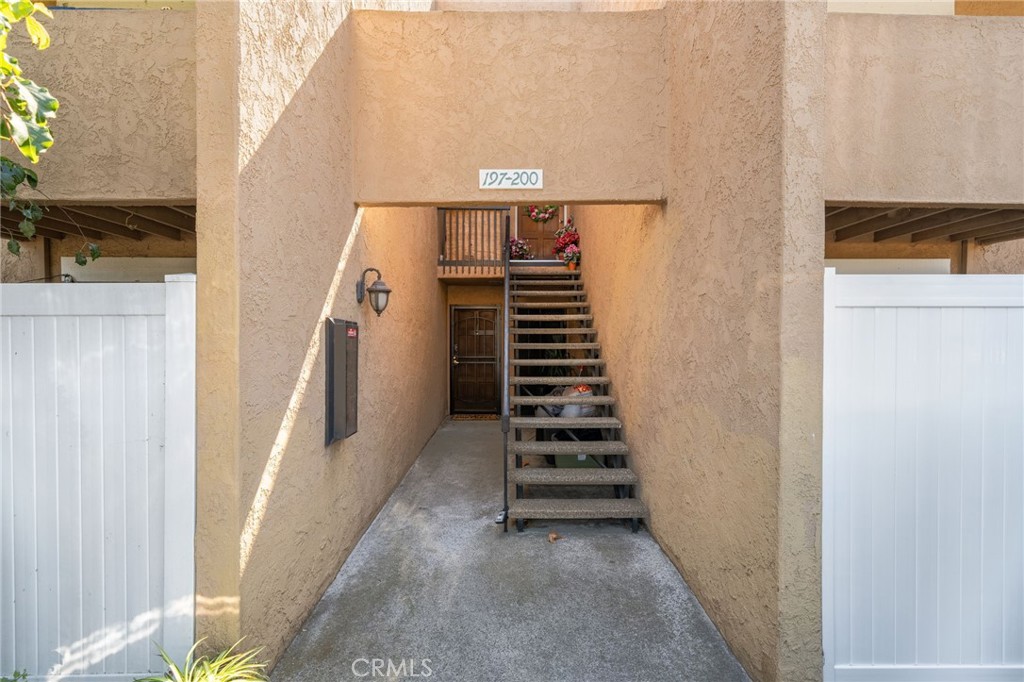 1101 W Macarthur Boulevard 197