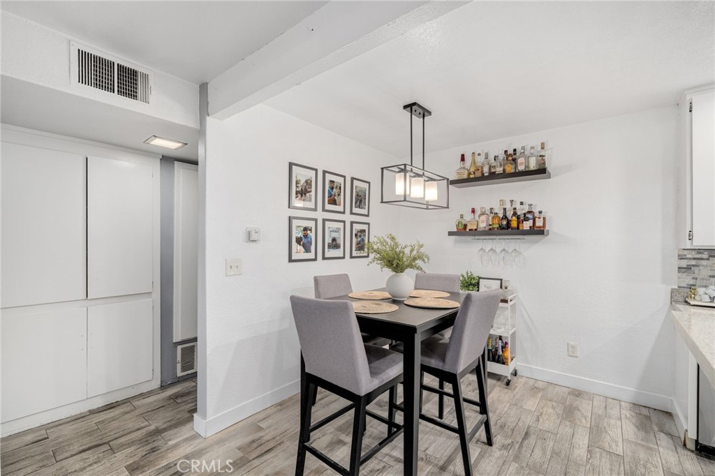 1101 W Macarthur Boulevard 197