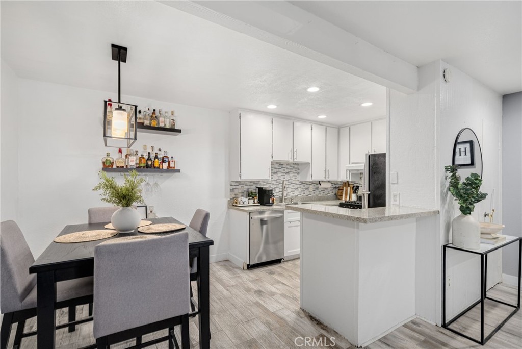 1101 W Macarthur Boulevard 197