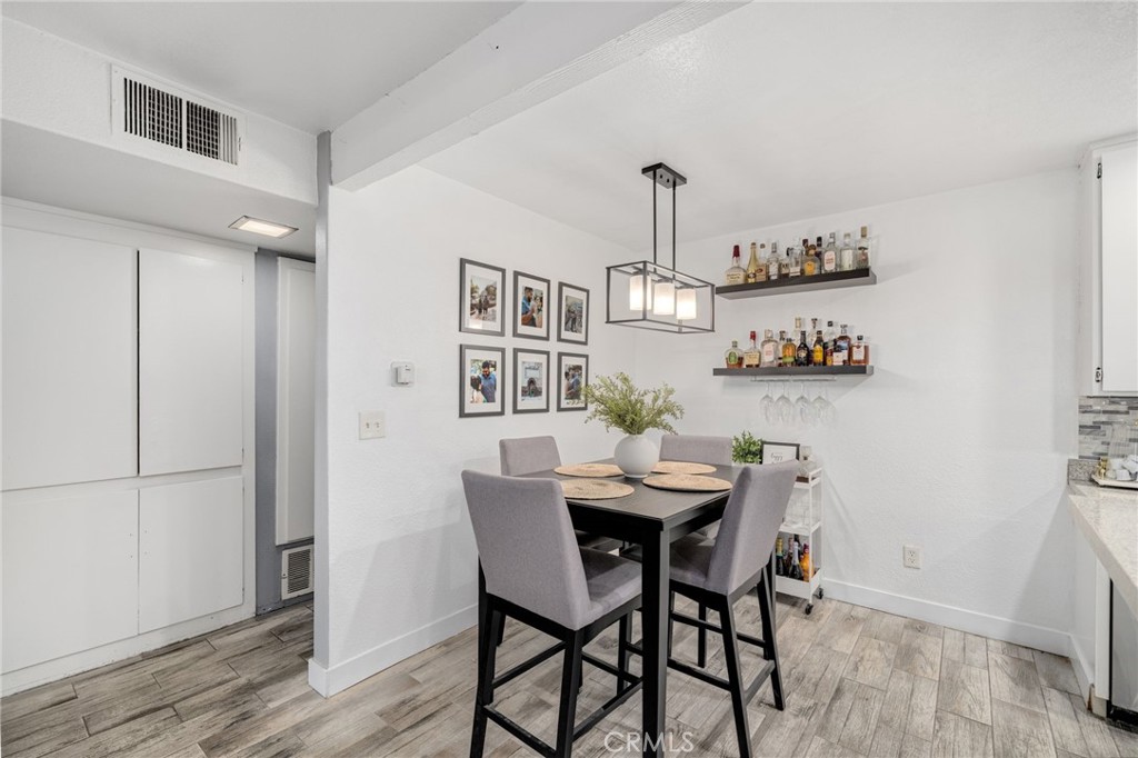 1101 W Macarthur Boulevard 197