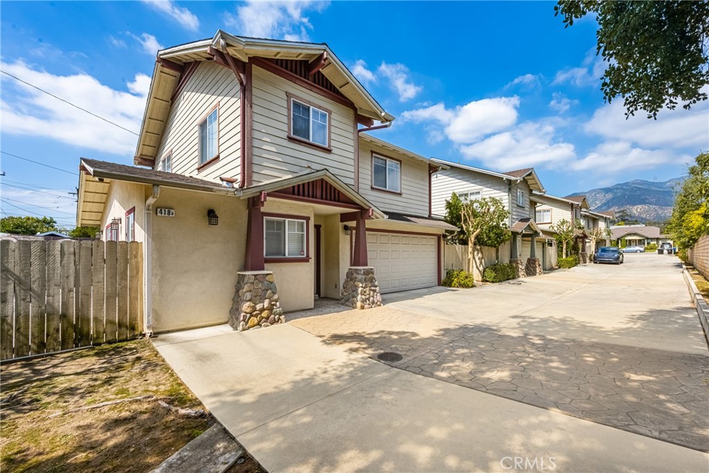418 E Olive #B