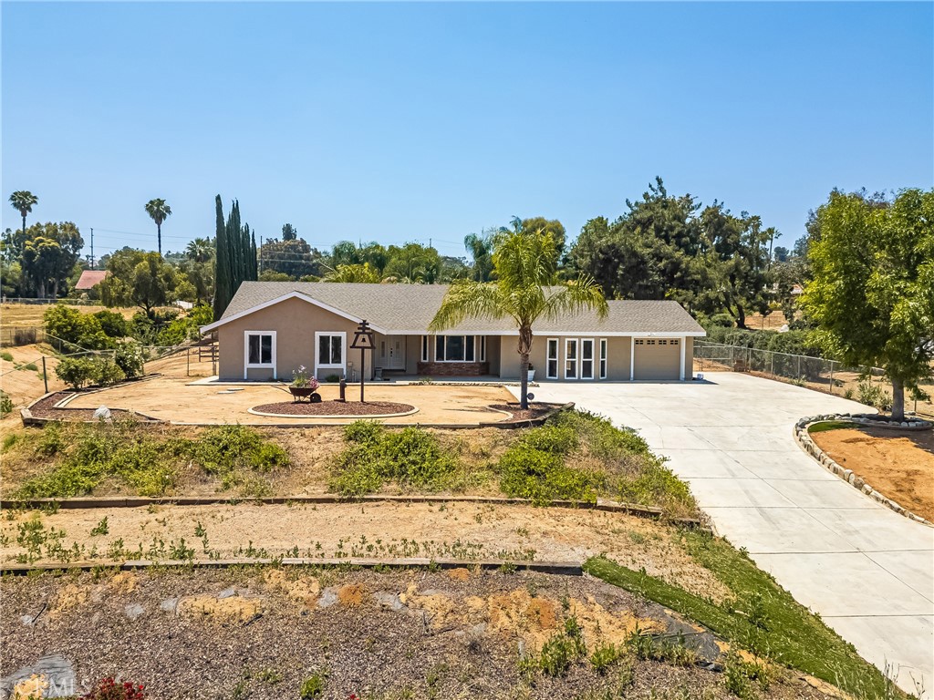 16481 Valle Vista Way