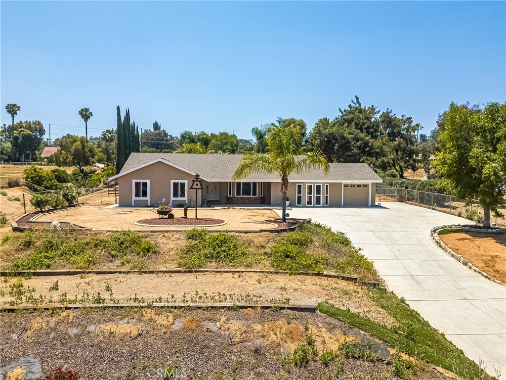 16481 Valle Vista Way