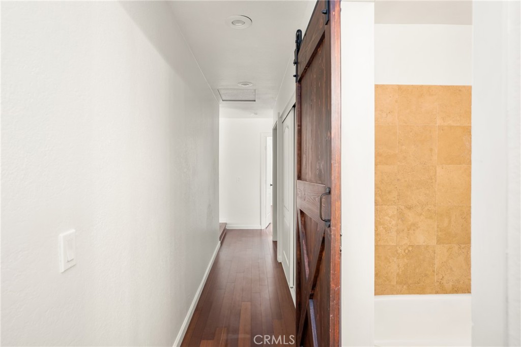 16481 Valle Vista Way