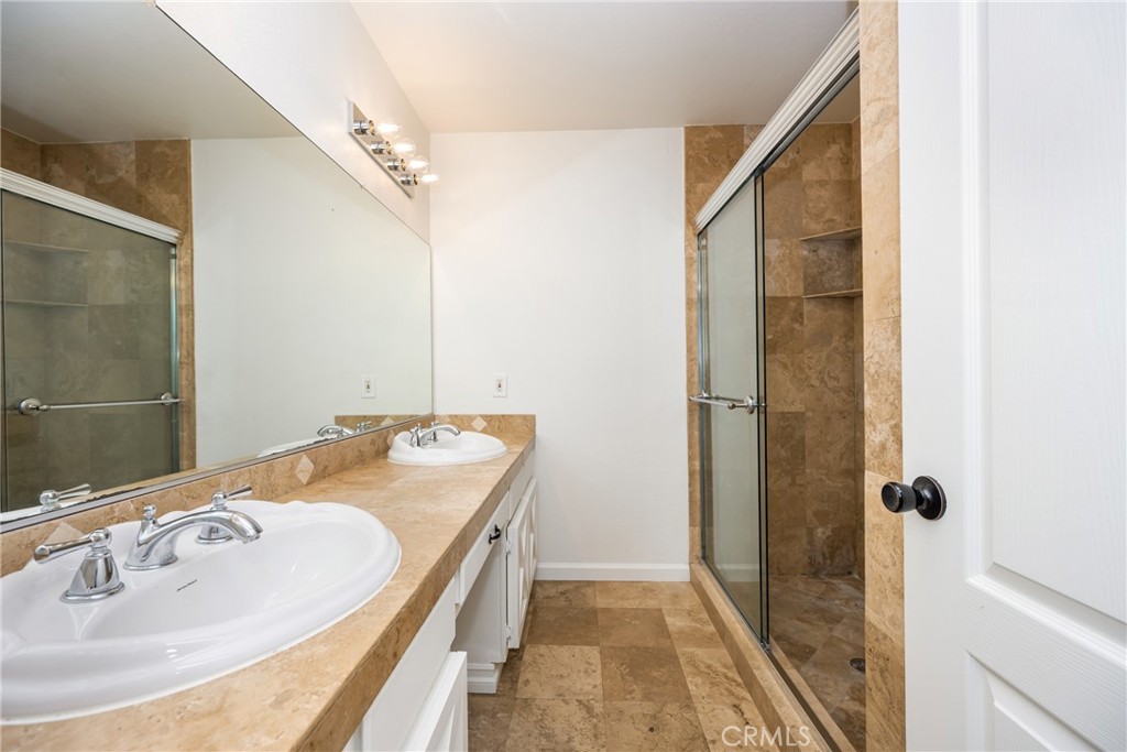 16481 Valle Vista Way