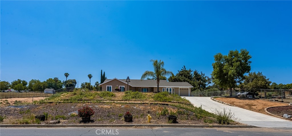 16481 Valle Vista Way