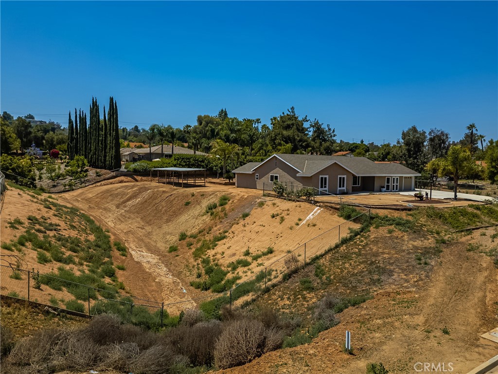 16481 Valle Vista Way