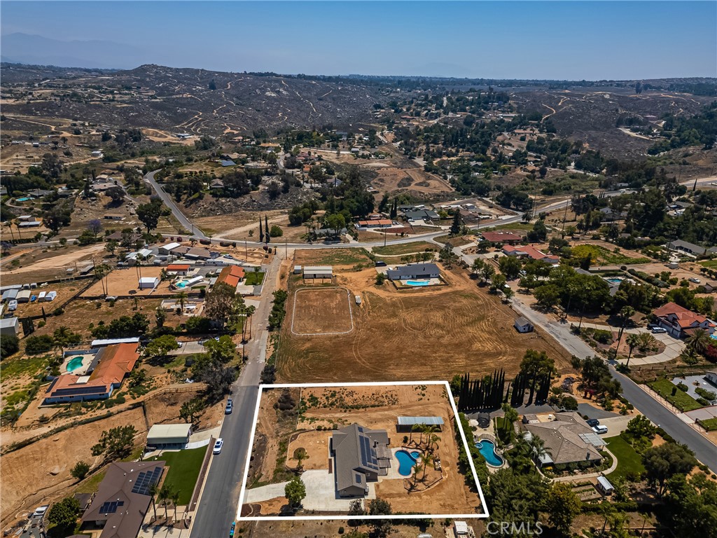 16481 Valle Vista Way