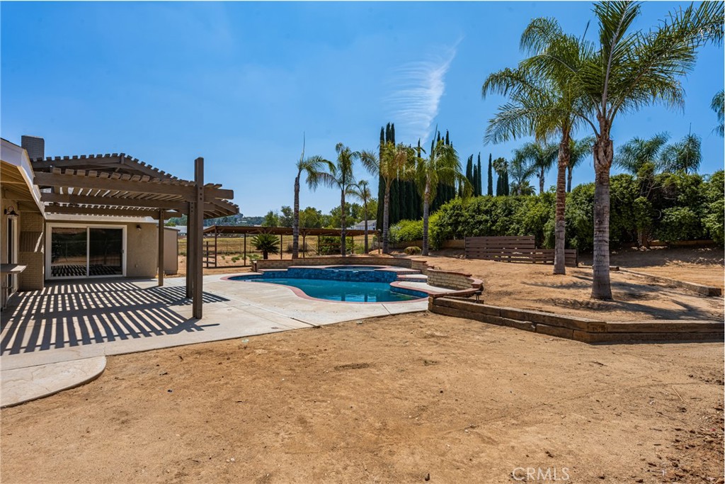 16481 Valle Vista Way