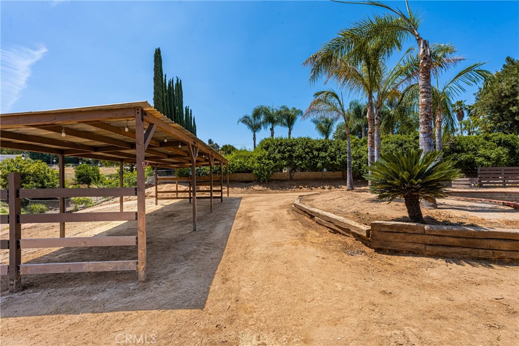 16481 Valle Vista Way