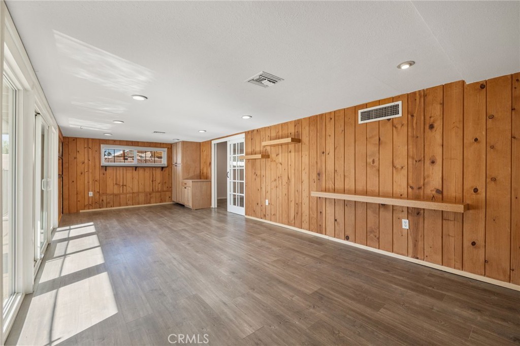 42915 Wisconsin Avenue