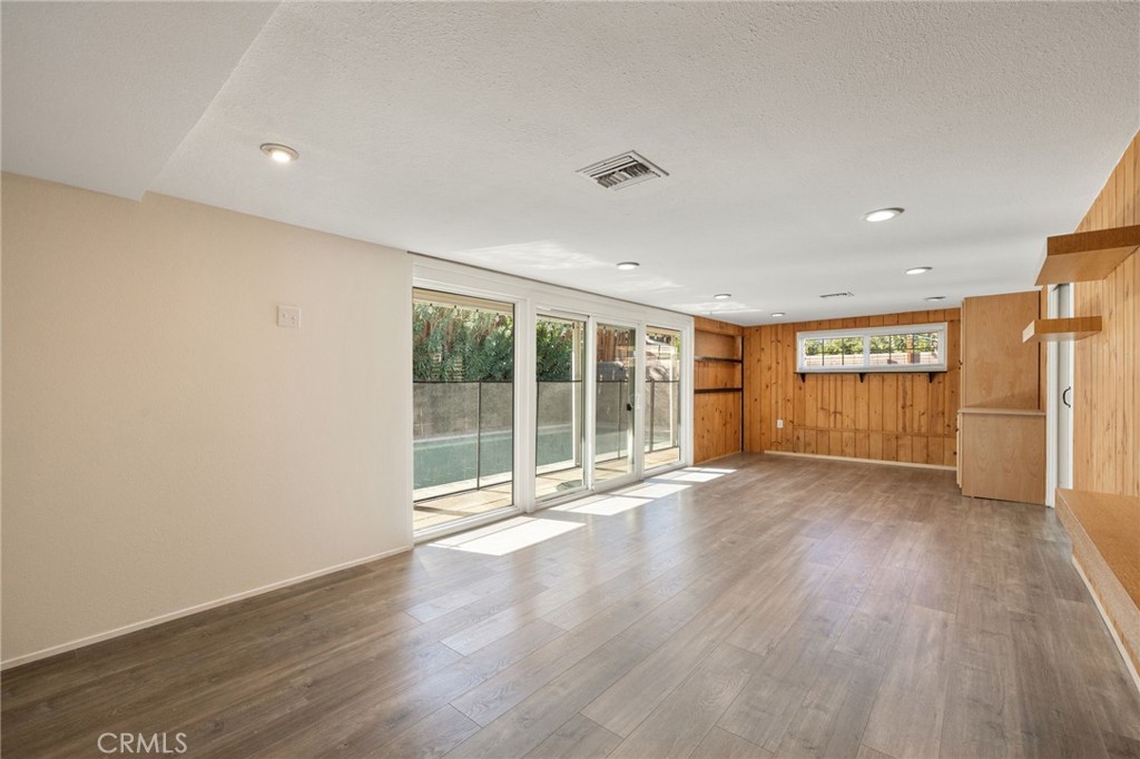 42915 Wisconsin Avenue