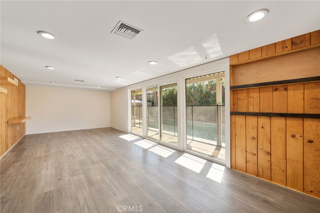 42915 Wisconsin Avenue