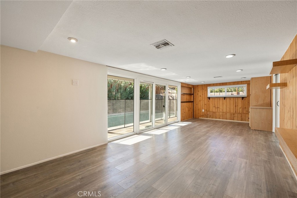 42915 Wisconsin Avenue