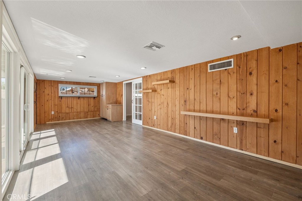 42915 Wisconsin Avenue